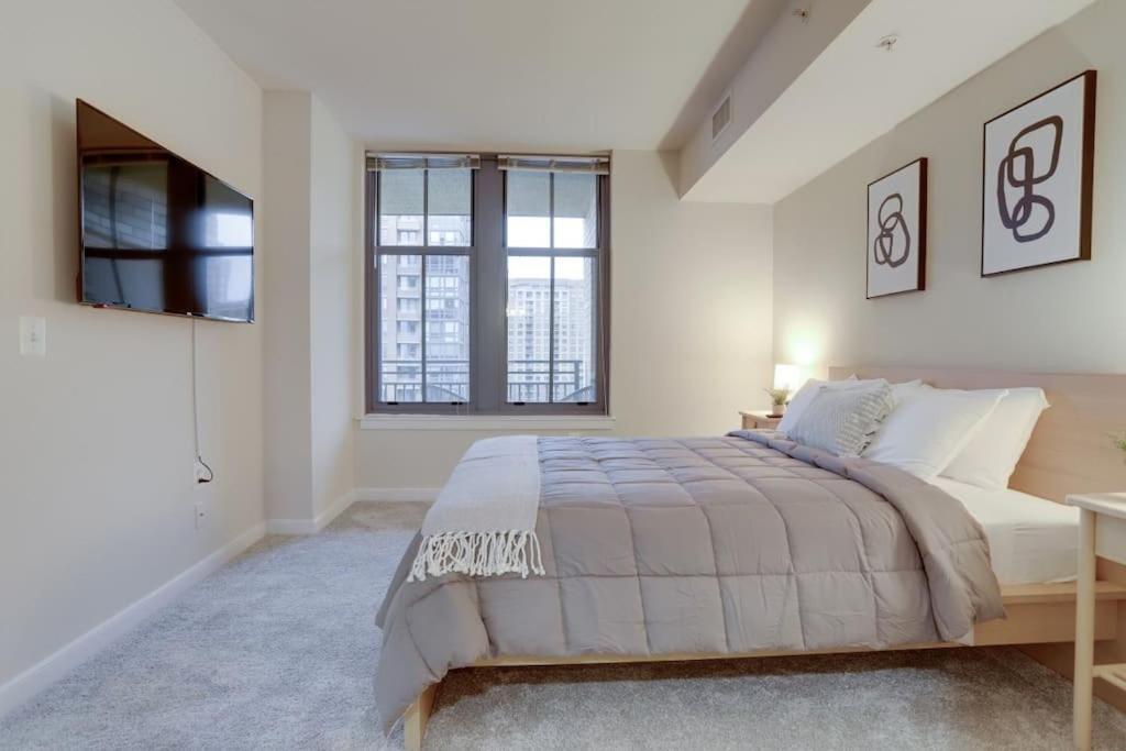 Condo With Gym And Pool In Pentagon City 8Min To Dca Arlington Bagian luar foto