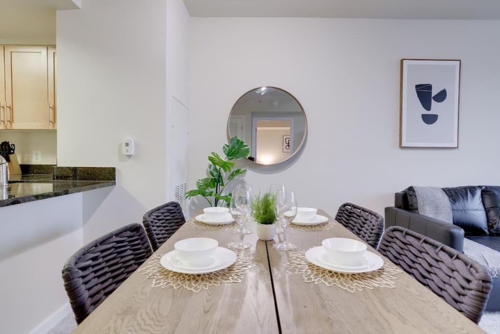 Condo With Gym And Pool In Pentagon City 8Min To Dca Arlington Bagian luar foto
