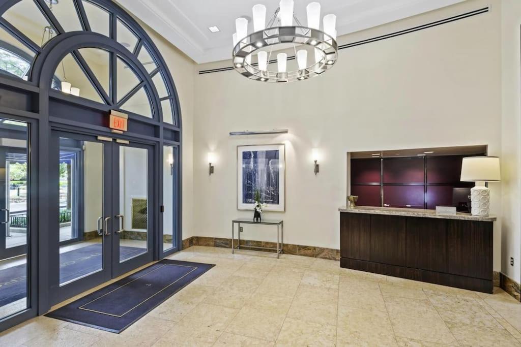 Condo With Gym And Pool In Pentagon City 8Min To Dca Arlington Bagian luar foto